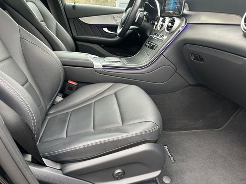 Used 2022 Mercedes-Benz GLC 300 image 36