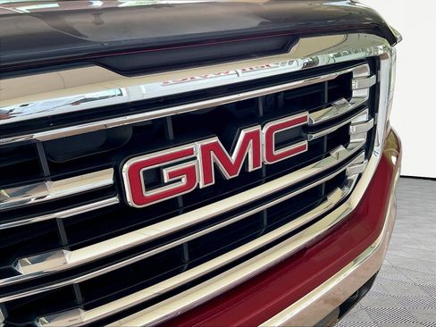 Used 2018 GMC Sierra 1500 SLT w/ SLT Premium Package AWD/4WD image 32