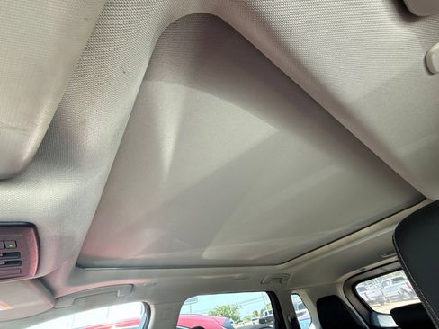 Used 2022 Nissan Rogue SL FWD image 13