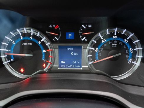 Used 2016 Toyota 4Runner SR5 image 23