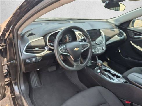 Used 2025 Chevrolet Malibu LT FWD image 10