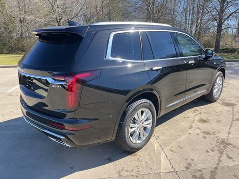 New 2025 Cadillac XT6 Luxury image 9