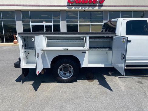 Used 2018 RAM 3500 Tradesman AWD/4WD image 34
