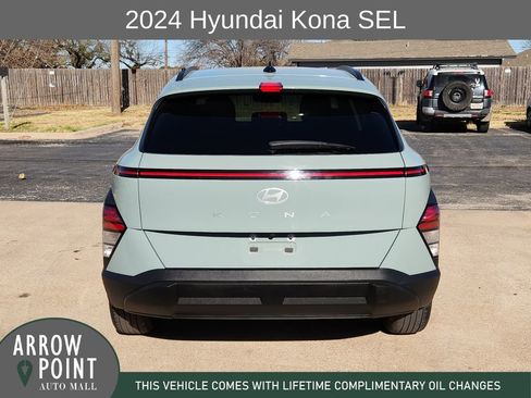 Used 2024 Hyundai Kona SEL image 10
