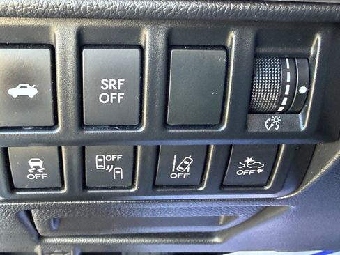 Used 2016 Subaru Legacy 3.6R Limited AWD/4WD image 23