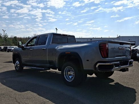 New 2026 GMC Sierra 3500 SLT w/ SLT Premium Package AWD/4WD image 3