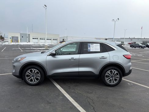 Used 2022 Ford Escape SEL image 3