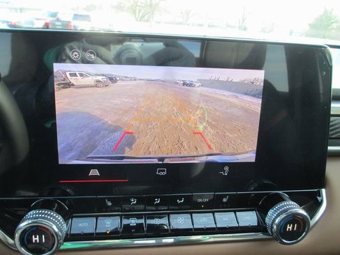 New 2026 GMC Canyon AT4 image 16