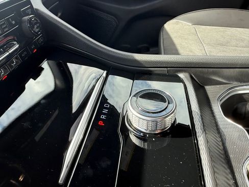 New 2025 Jeep Grand Cherokee Altitude image 24