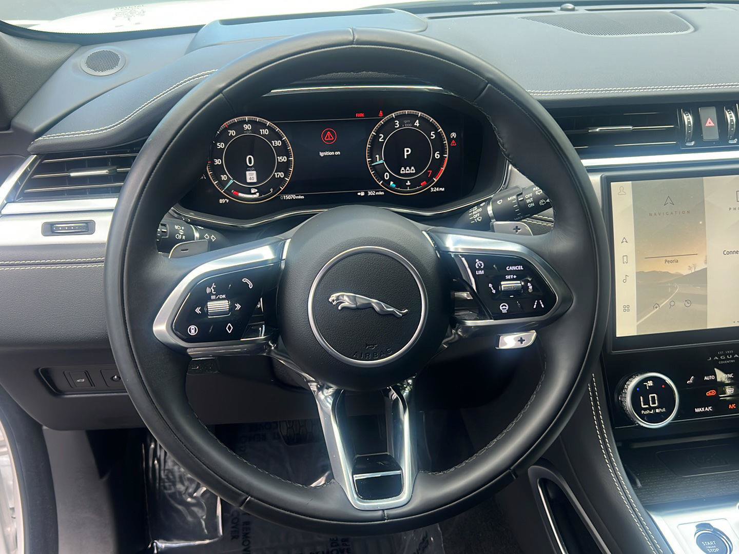 Certified 2026 Jaguar F-PACE R-Dynamic S AWD/4WD image 11