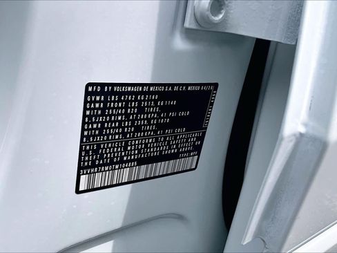 New 2026 Volkswagen Tiguan SE R-Line FWD image 21