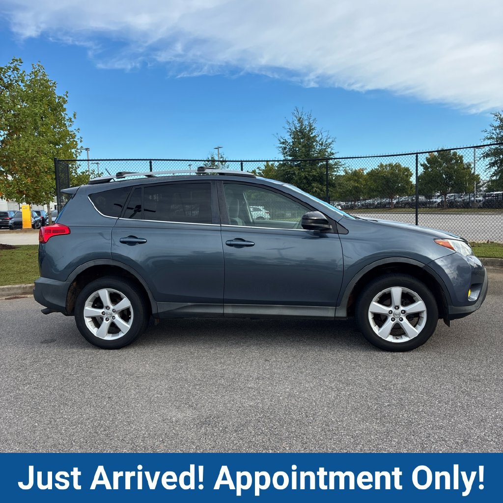 Used 2013 Toyota RAV4 LE FWD image 6