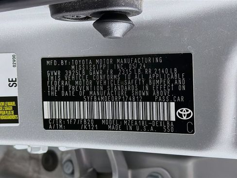 Used 2024 Toyota Corolla LE FWD image 29