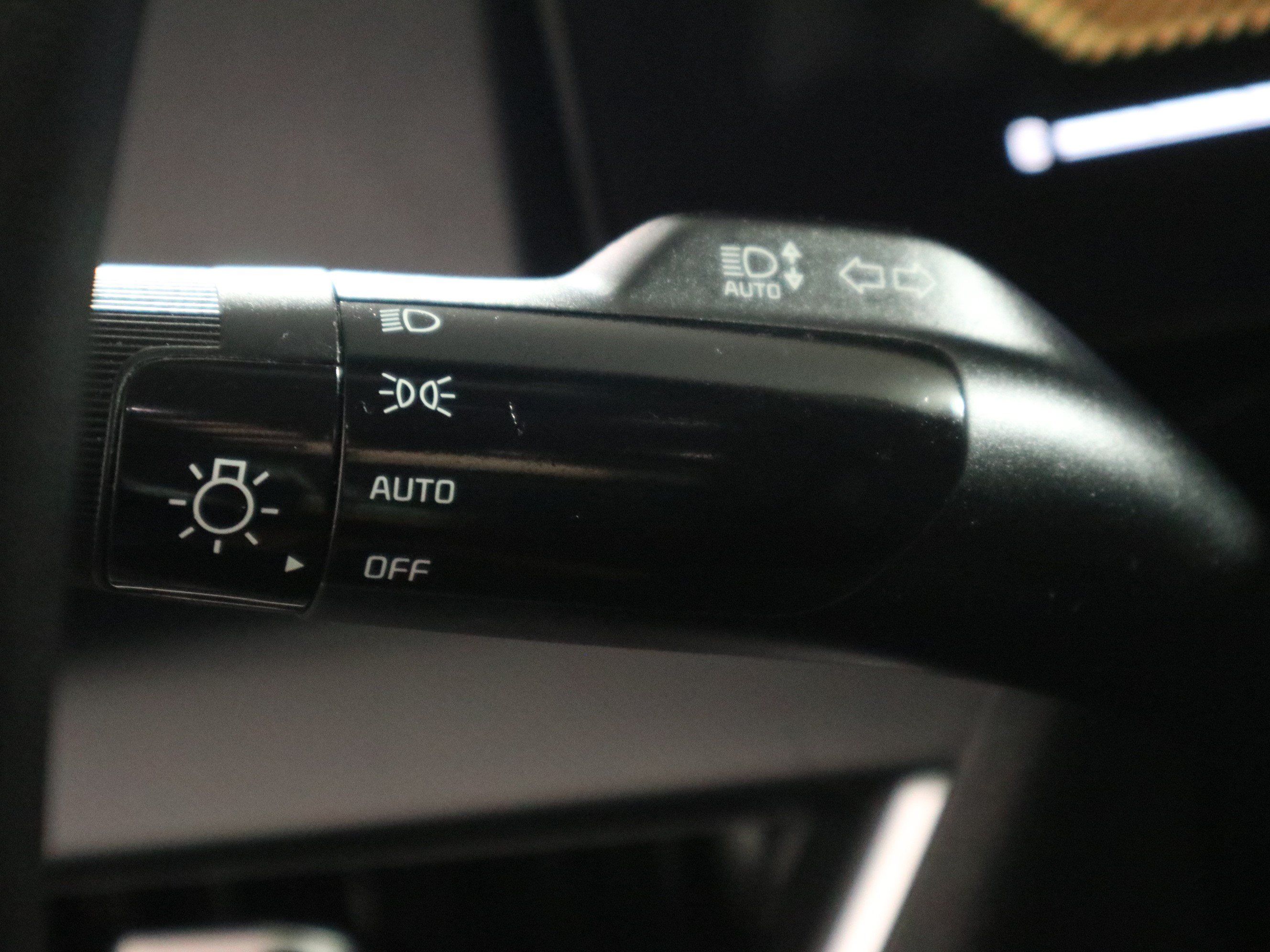 Used 2025 Kia K4 FWD image 29