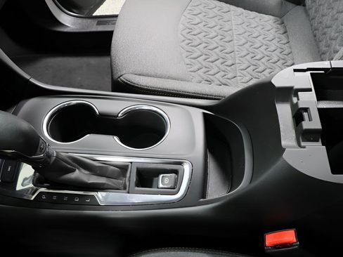 Used 2023 Chevrolet Equinox LT image 18