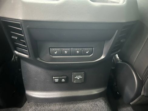 Used 2025 Toyota Tundra Platinum image 11