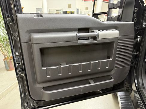 Used 2016 Ford F250 Lariat w/ Lariat Ultimate Package image 9