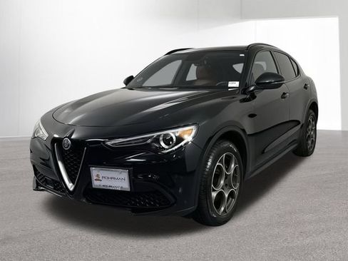 Used 2018 Alfa Romeo Stelvio Ti Sport AWD/4WD image 1