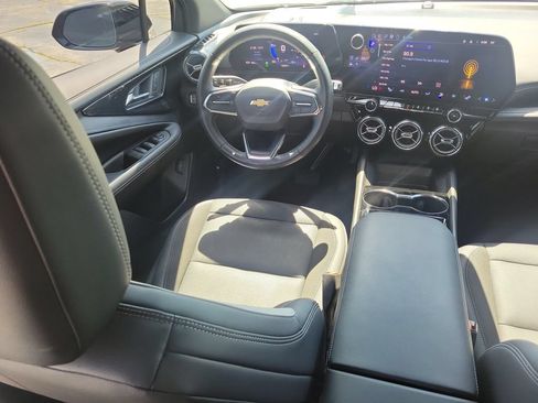 Used 2024 Chevrolet Blazer EV LT AWD/4WD image 14