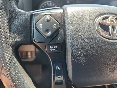 Used 2023 Toyota Tacoma SR AWD/4WD image 29