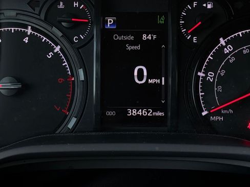 Used 2023 Toyota 4Runner SR5 Premium w/ Moonroof Package RWD image 40