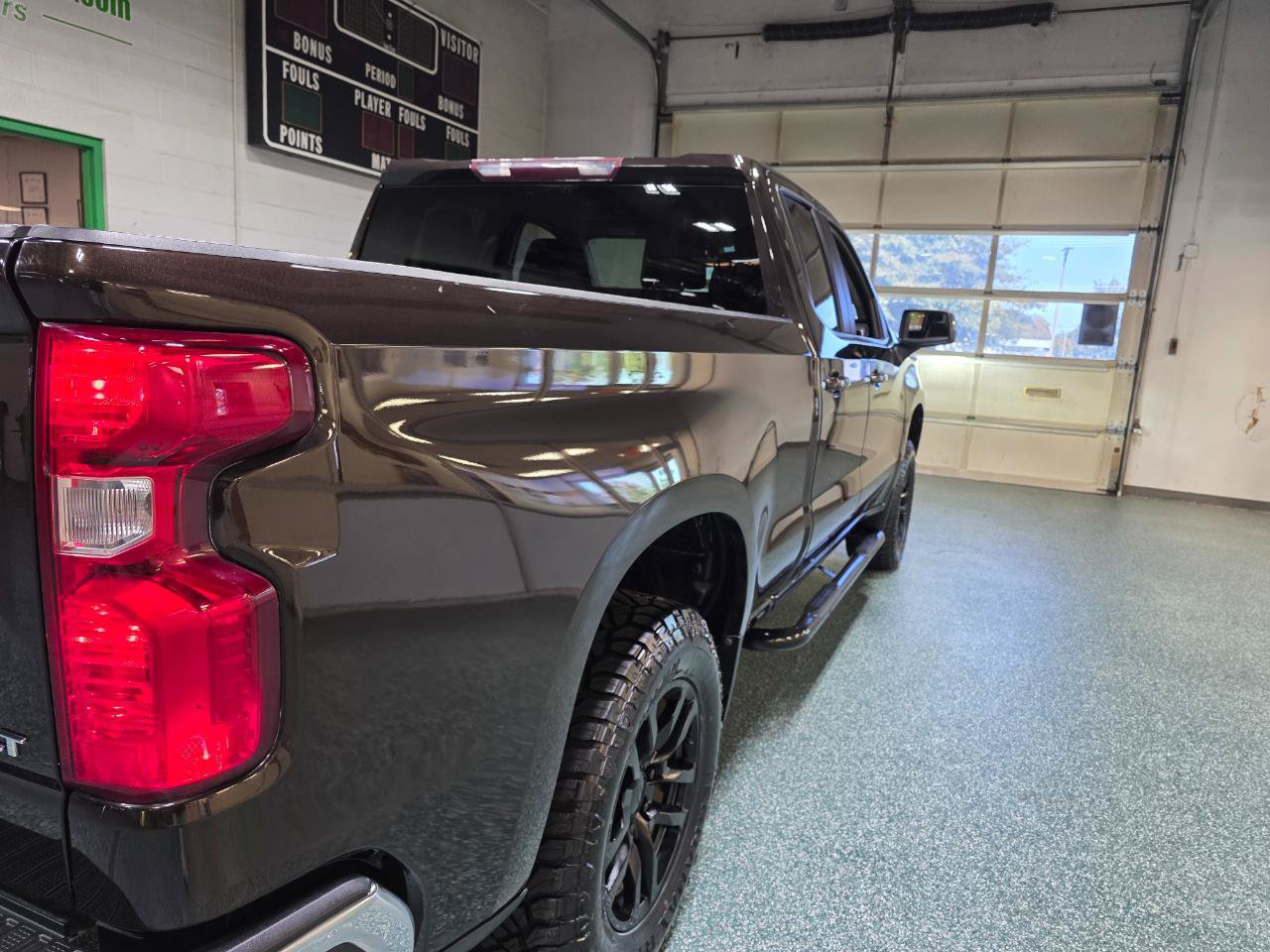 Used 2019 Chevrolet Silverado 1500 LT w/ Trailering Package AWD/4WD image 7