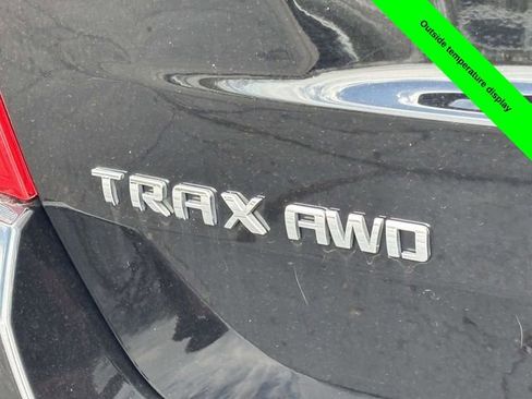 Used 2021 Chevrolet Trax LT AWD/4WD image 32