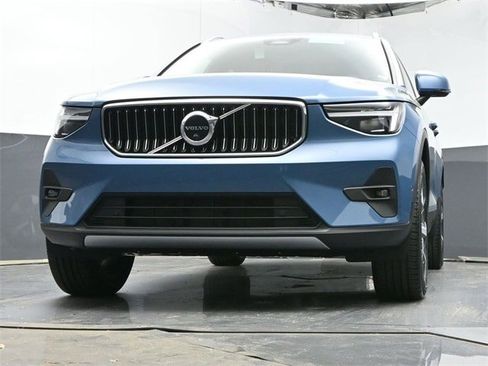 New 2024 Volvo XC40 B5 Plus w/ Protection Package Premier image 25