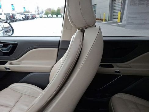 Used 2021 Lincoln Aviator Reserve w/ Elements Package Plus image 18
