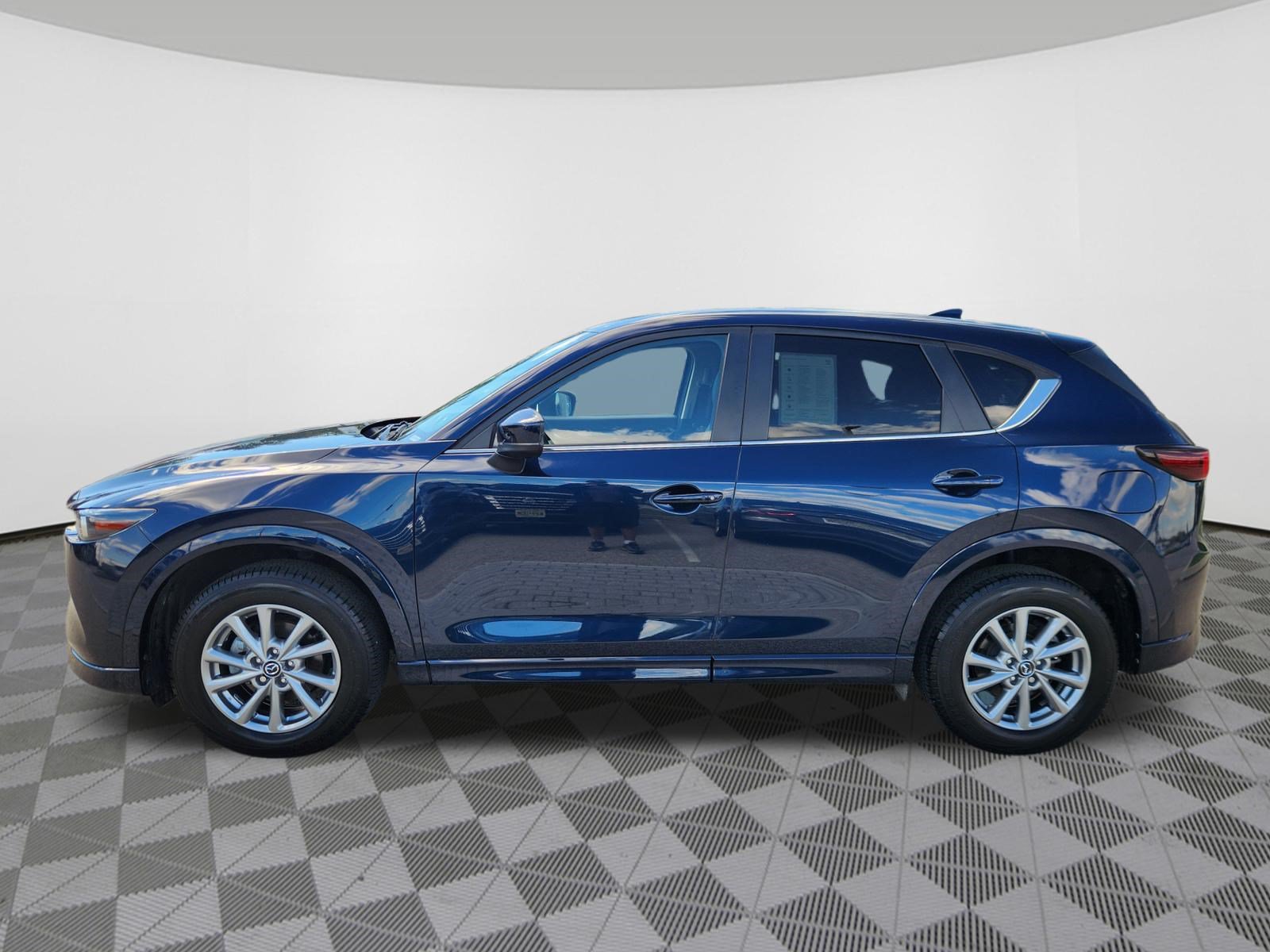 Certified 2024 MAZDA CX-5 AWD 2.5 S w/ Select Package image 5