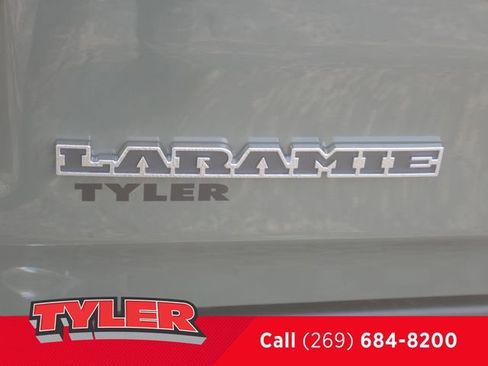 New 2026 RAM 1500 Laramie AWD/4WD image 14
