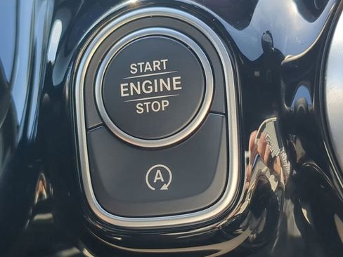 Certified 2025 Mercedes-Benz GLA 250 image 15