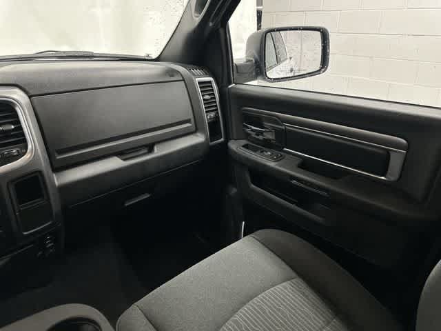 Used 2024 RAM 1500 Warlock RWD image 13