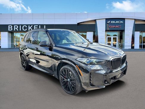Used 2025 BMW X5 sDrive40i w/ M Sport Package image 2