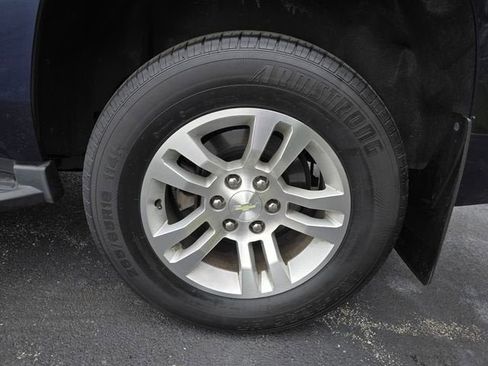 Used 2017 Chevrolet Tahoe LS AWD/4WD image 13