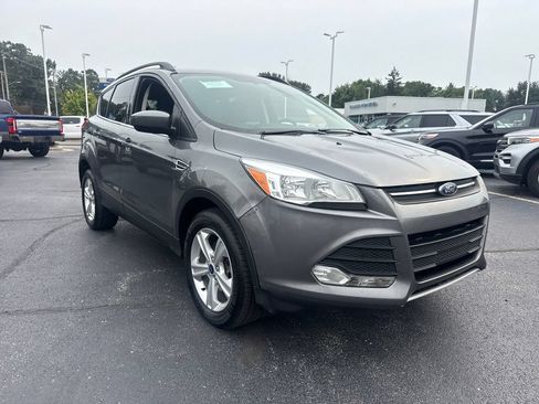 Used 2014 Ford Escape SE w/ Equipment Group 201A AWD/4WD image 4