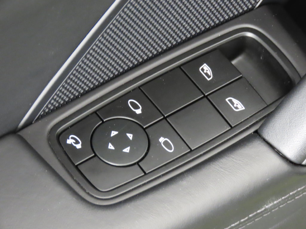 Certified 2025 Porsche 911 Carrera 4 GTS AWD/4WD image 35