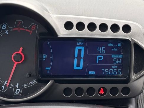 Used 2014 Chevrolet Sonic LT w/ Fun and Sun Package image 15