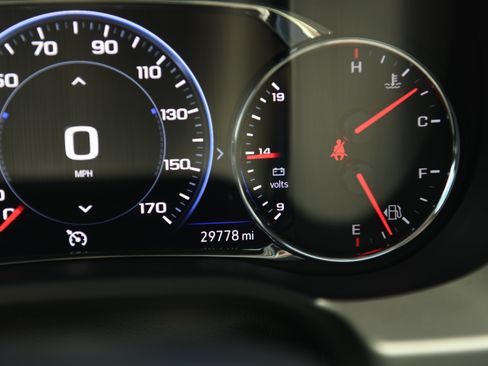 Used 2022 GMC Acadia AT4 w/ Technology Package AWD/4WD image 22