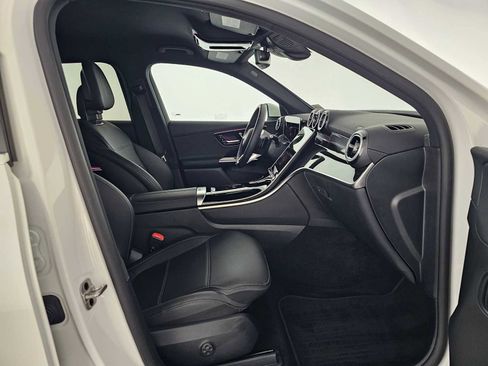 Certified 2025 Mercedes-Benz GLC 300 image 11