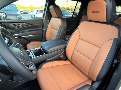 New 2027 Chevrolet Traverse Z71 w/ Driver Confidence Package AWD/4WD image 4