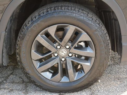 Used 2025 Honda Ridgeline Sport image 33