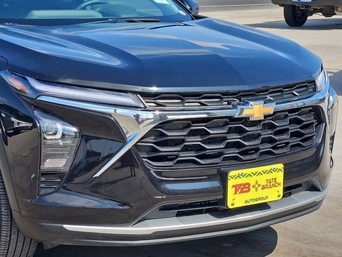 Used 2025 Chevrolet Trax LT w/ Driver Confidence Package FWD image 7