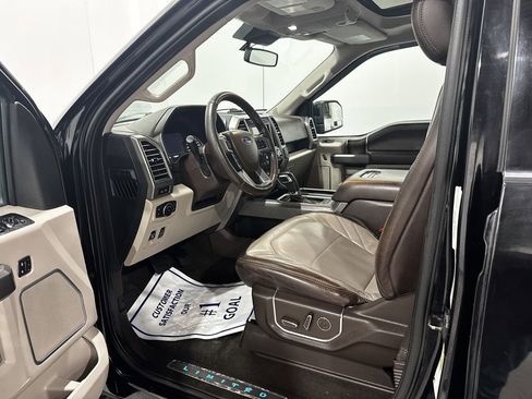 Used 2019 Ford F150 Limited image 15