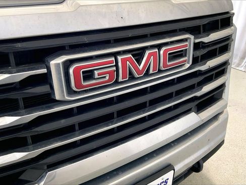 Used 2025 GMC Sierra 2500 SLE w/ SLE Convenience Package AWD/4WD image 7