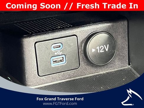 Certified 2022 Ford Escape SEL w/ SEL Stealth AWD Package image 28