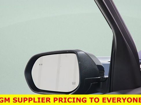 New 2026 Chevrolet Traverse LT w/ Sun and Wheel Package image 23