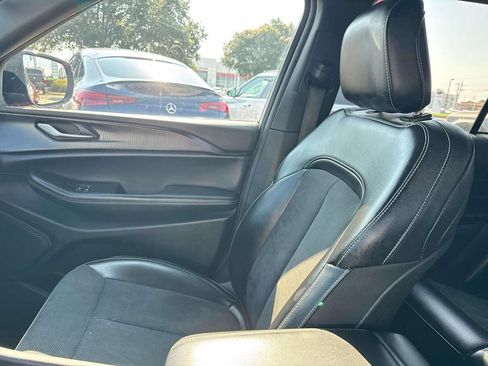 Used 2024 Jeep Grand Cherokee Altitude RWD image 15
