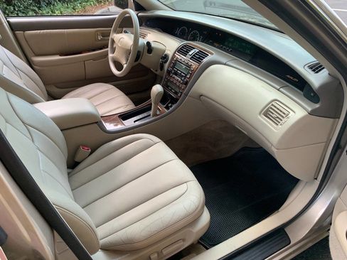 Used 2000 Toyota Avalon XLS image 29