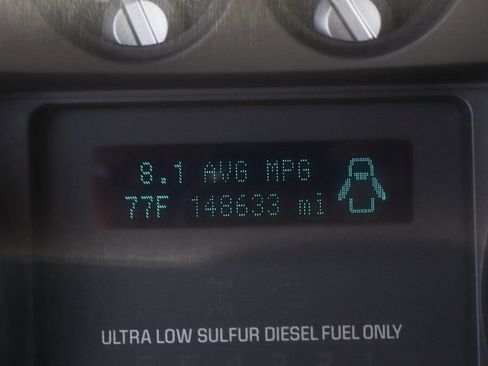 Used 2013 Ford F550 2WD Crew Cab Super Duty w/ Payload Upgrade Pkg image 19